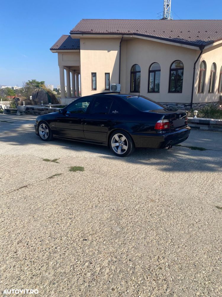 BMW Seria 5 520d - 8