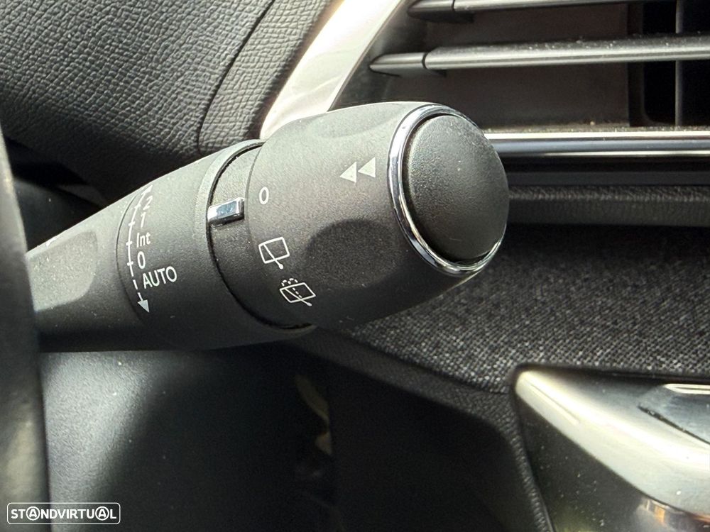 Peugeot 5008 1.5 BlueHDi Allure Pack EAT8 - 16