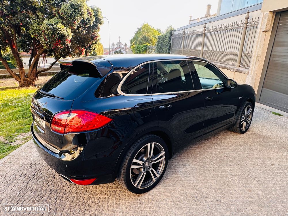 Porsche Cayenne S - 3
