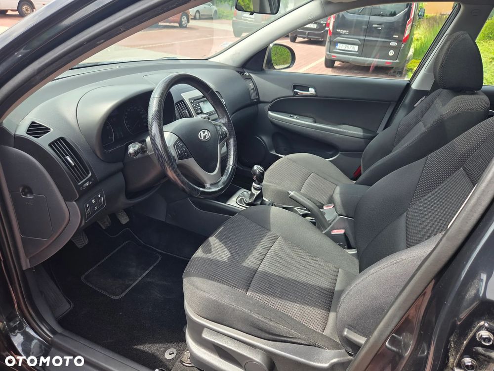 Hyundai i30 1.6 CRDi Premium - 11