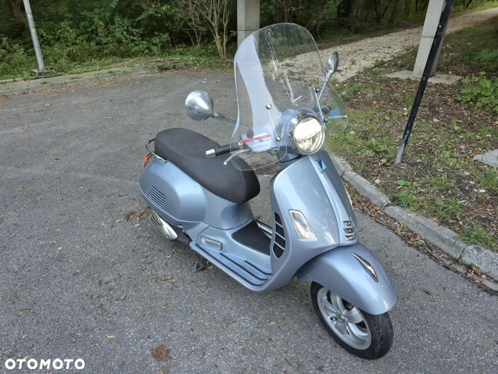 Vespa GTS - 6