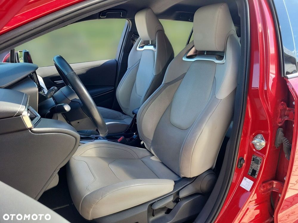 Toyota Corolla 1.8 Hybrid Executive - 16