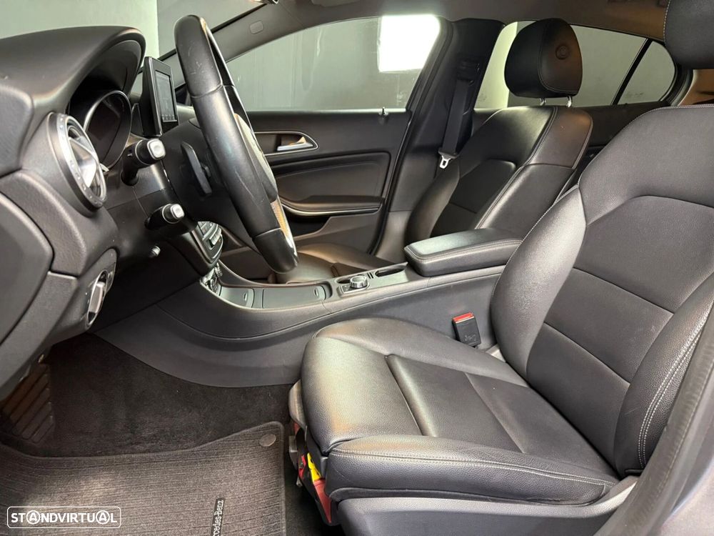 Mercedes-Benz GLA 180 - 13