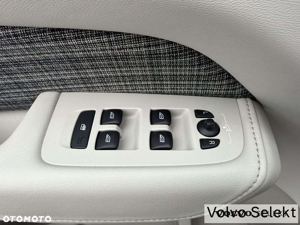 Volvo XC 60 - 26