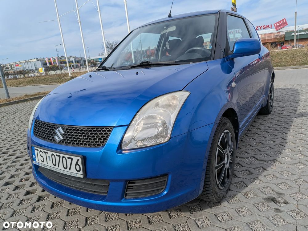 Suzuki Swift 1.3 Sakura - 1