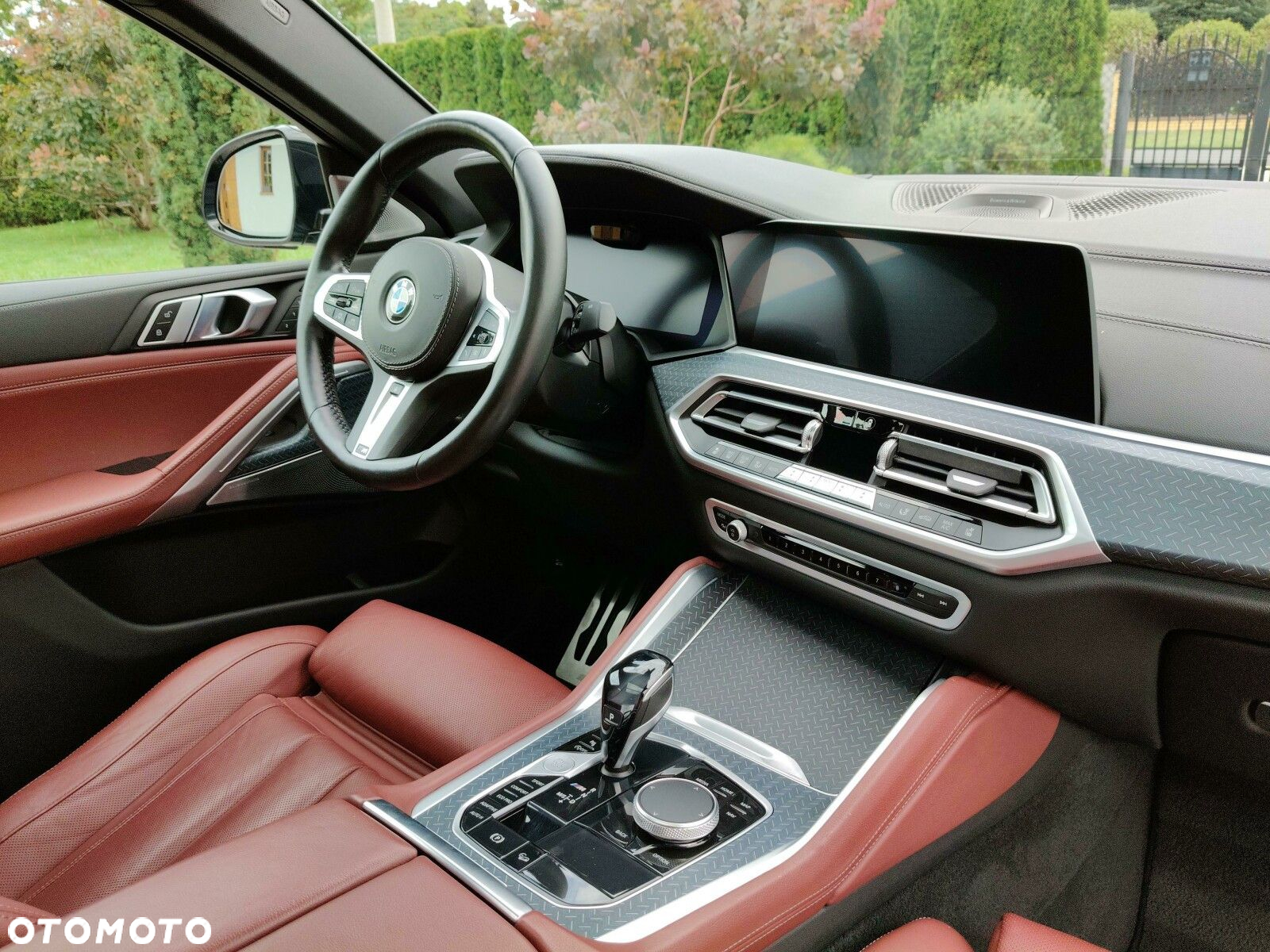 BMW X6 M50i - 24