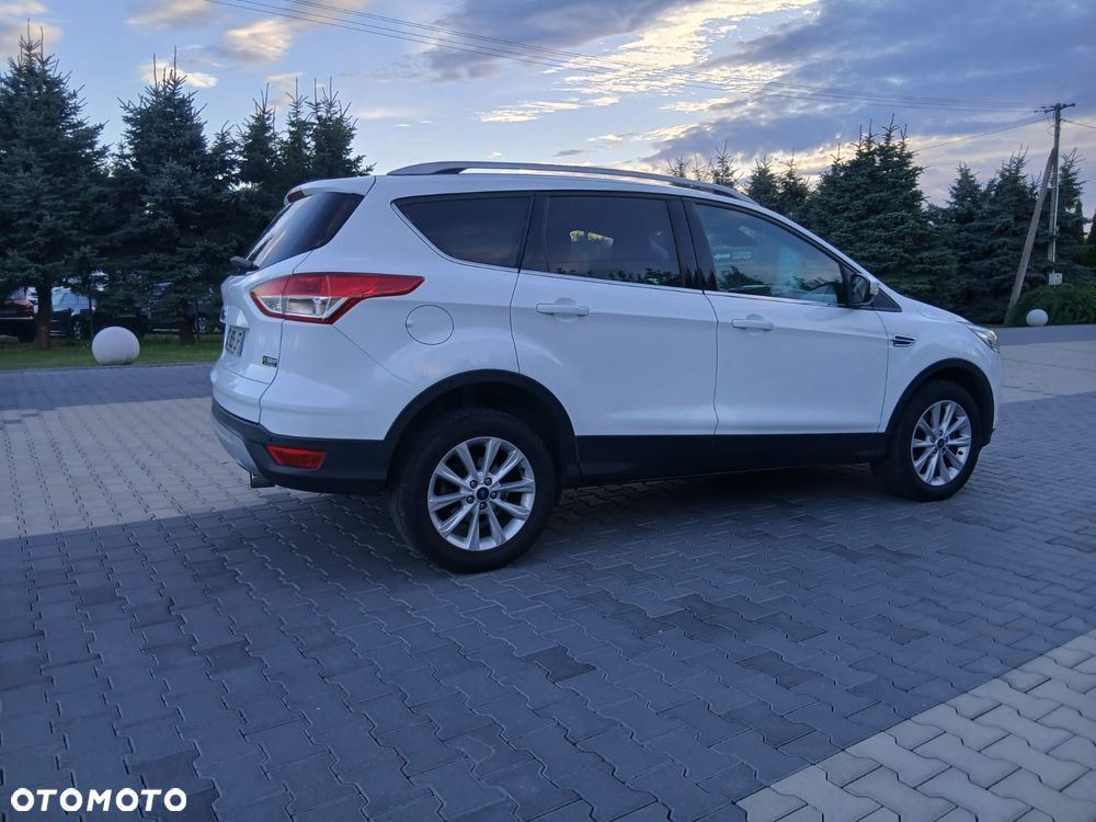 Ford Kuga - 4
