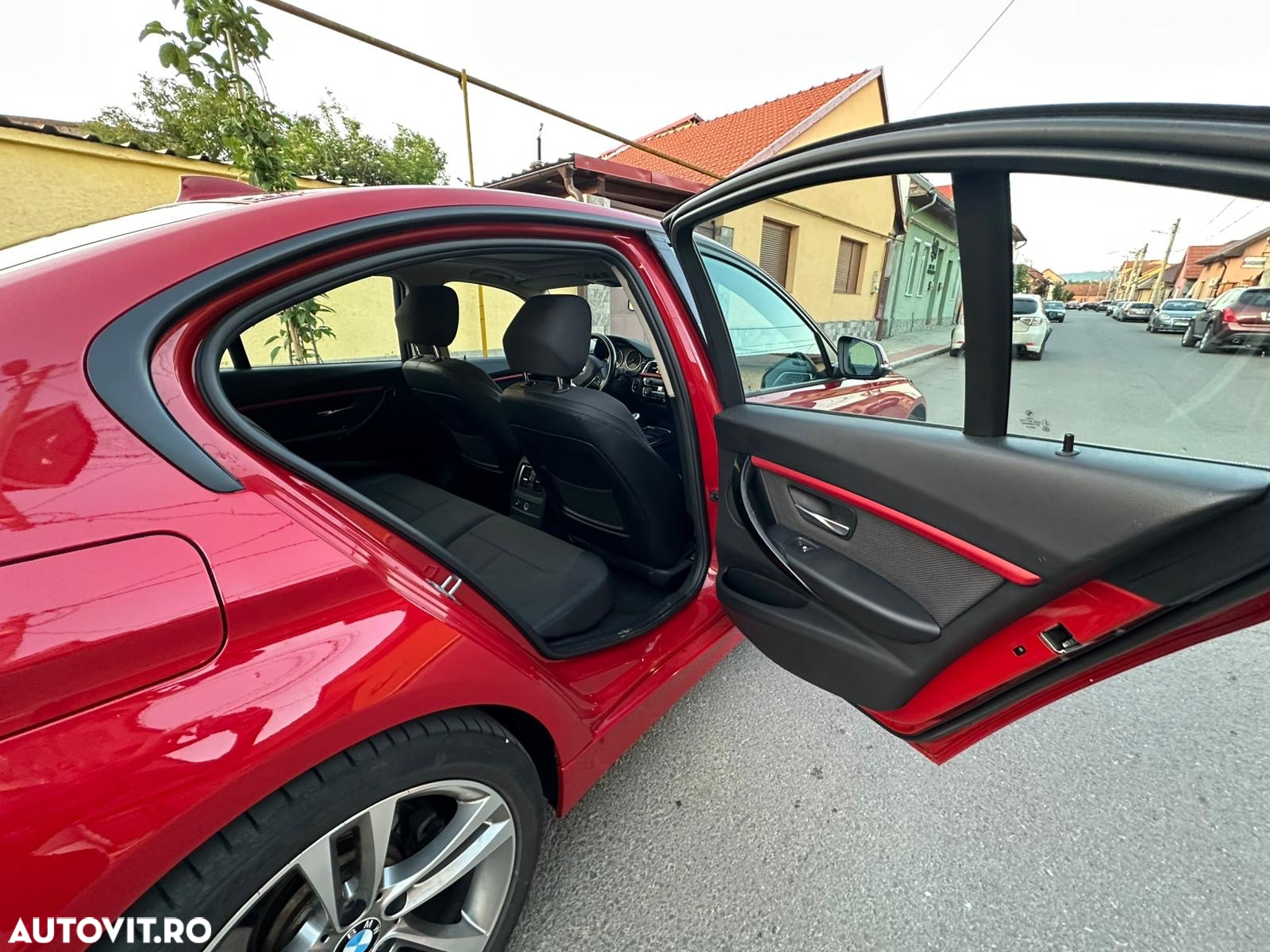 BMW Seria 3 320d Sport Line - 6