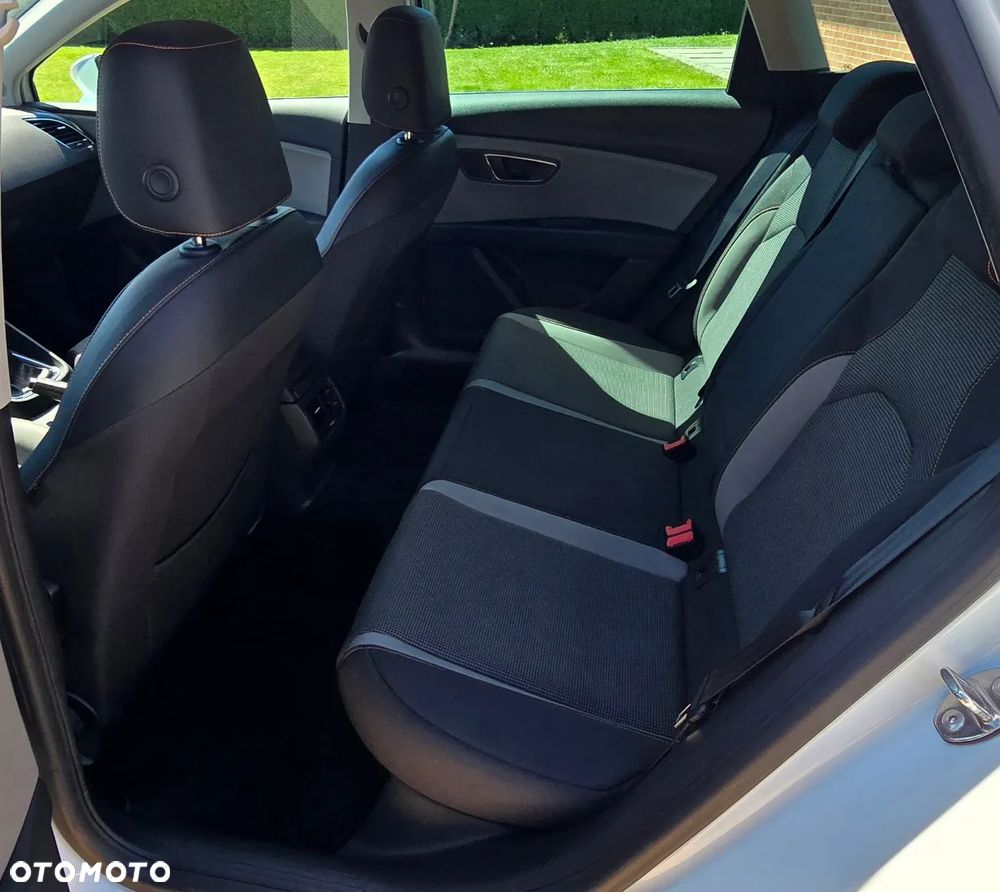 Seat Leon Sportstourer 2.0 TDI Start&Stop 4Drive X-Perience - 24