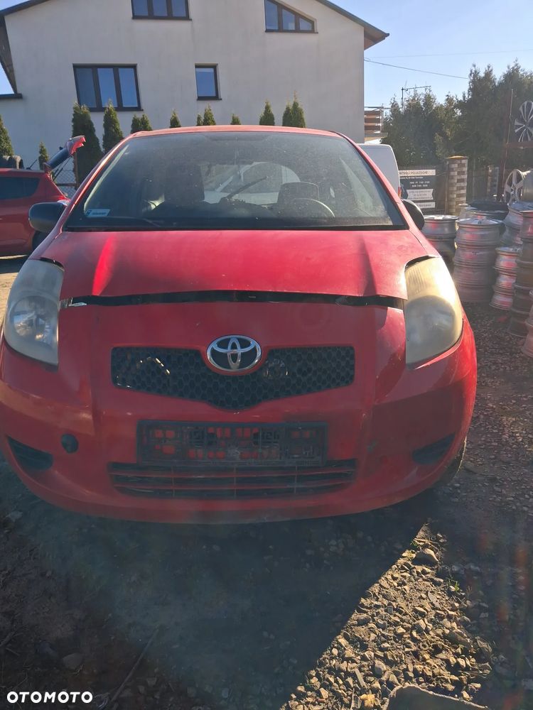 Toyota Yaris II Zderzak przod 3P0 - 7