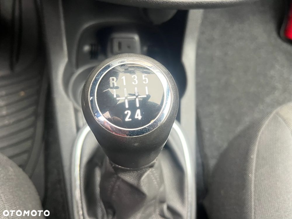 Opel Corsa 1.2 16V Cosmo - 30