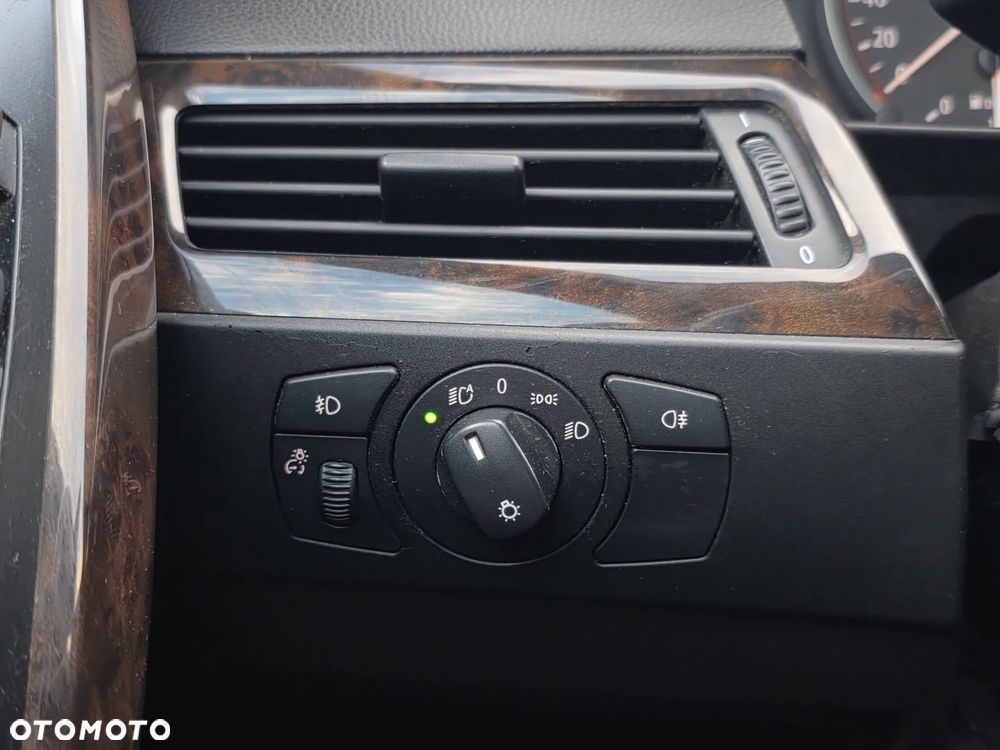BMW Seria 5 - 28