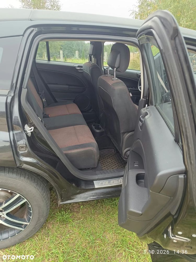 Dodge Caliber - 13