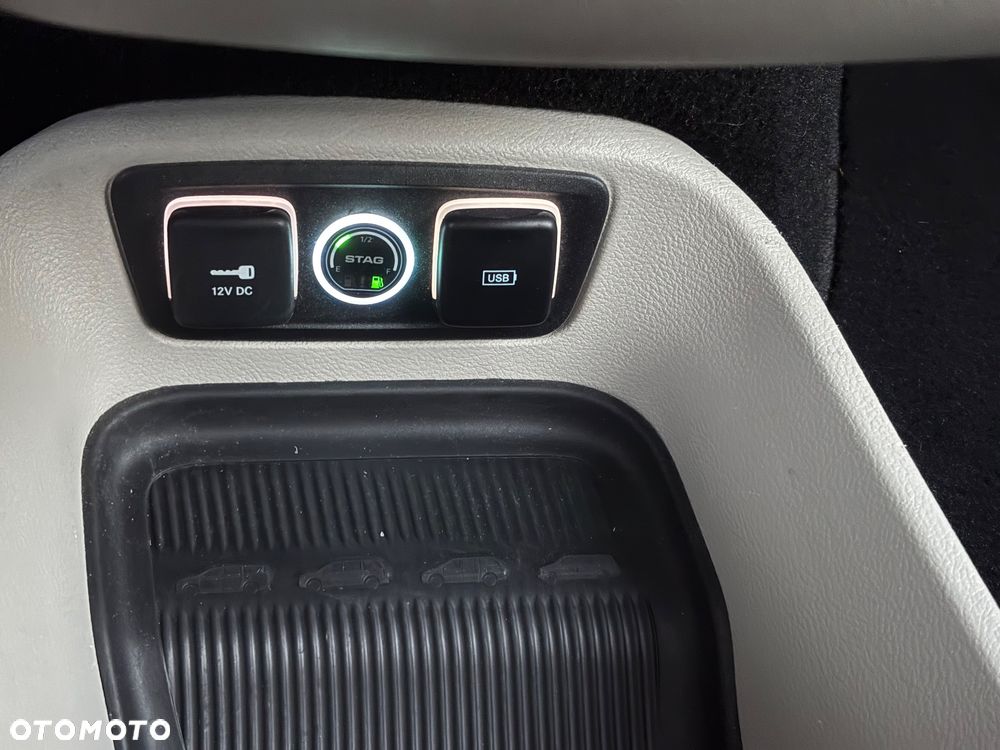 Chrysler Pacifica - 28
