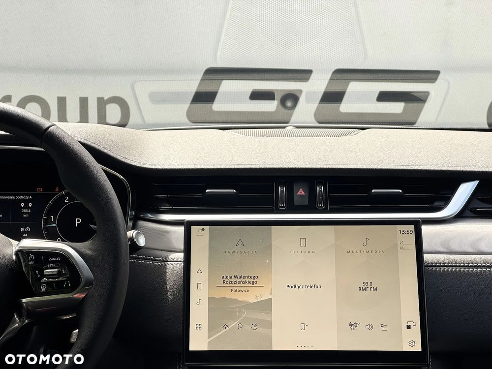 Jaguar F-Pace D200 AWD R-Dynamic SE - 10