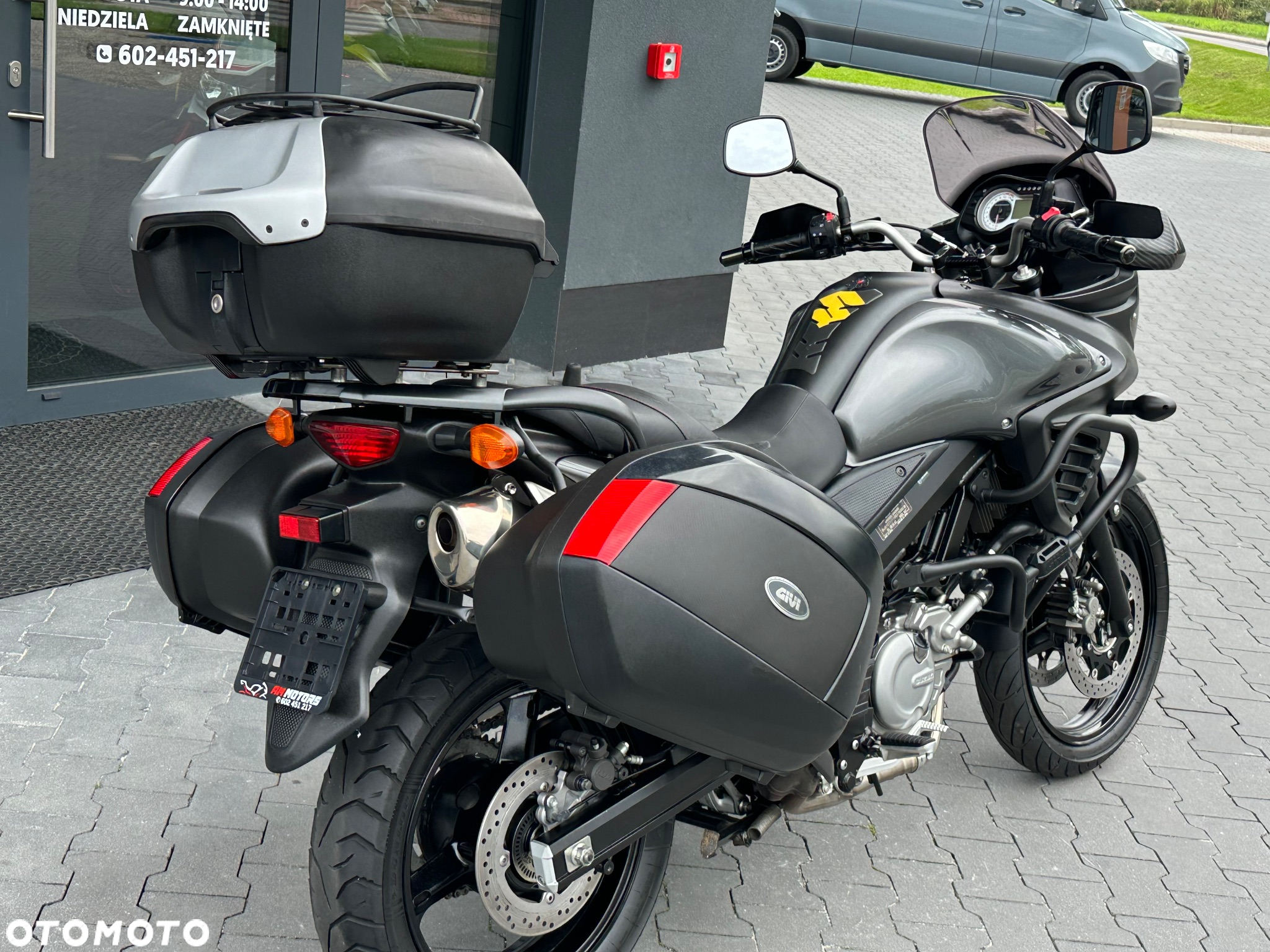 Suzuki V-STROM - 5