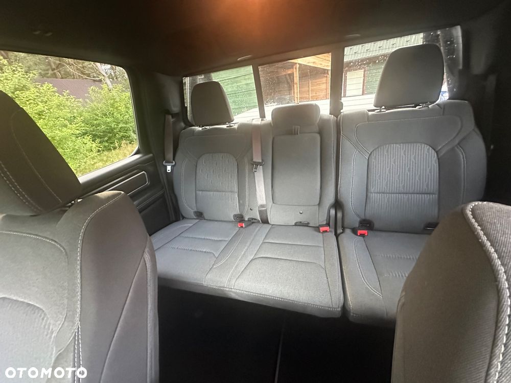 Dodge RAM 5.7 4x4 - 22