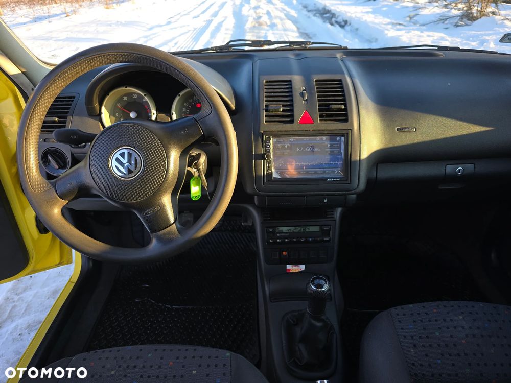 Volkswagen Polo 1.4 TDI Highline - 11