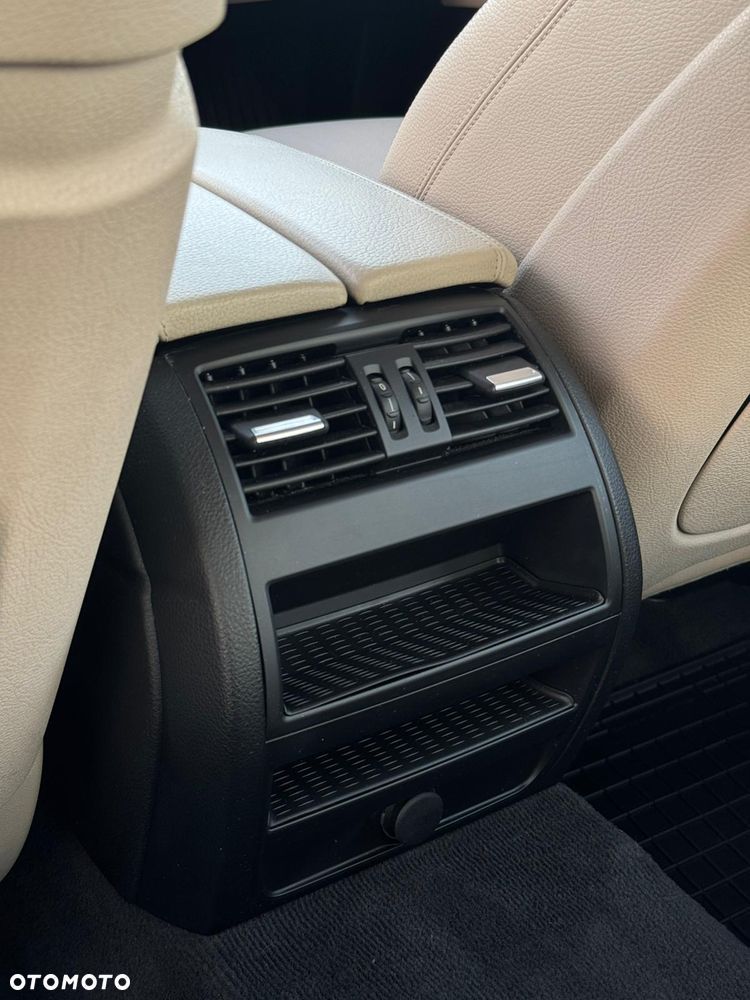 BMW Seria 5 520d - 16