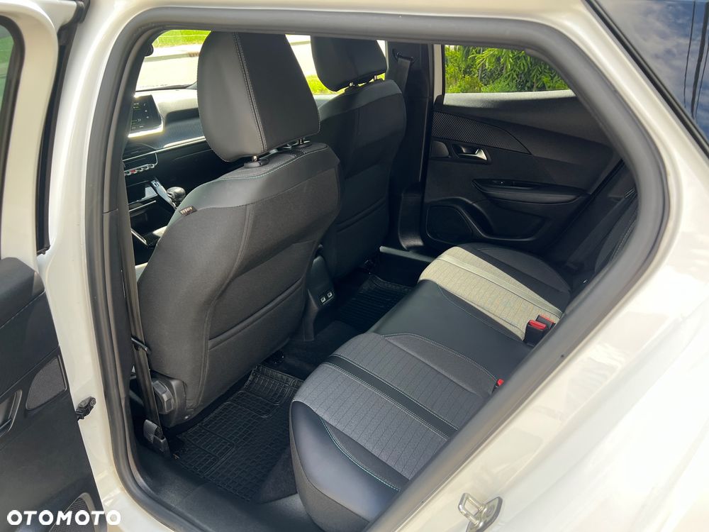 Peugeot 2008 PureTech 130 Allure - 26