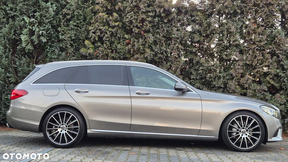 Mercedes-Benz Klasa C 300 d T 9G-TRONIC Avantgarde - 7