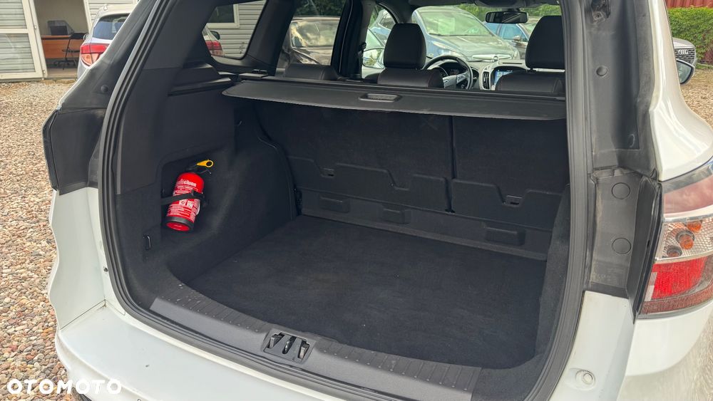 Ford Kuga 1.5 EcoBoost 2x4 ST-Line - 27