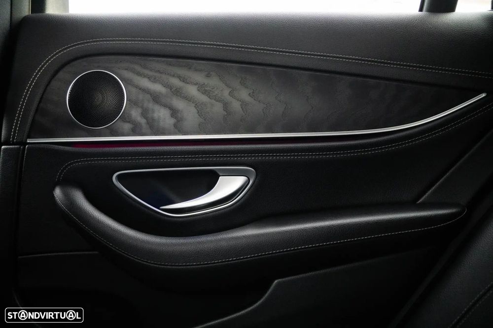 Mercedes-Benz E 300 - 16