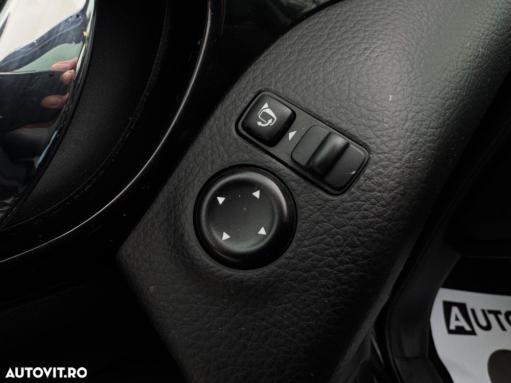 Nissan Qashqai 1.5 DCI TEKNA - 19