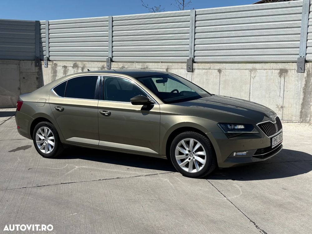 Skoda Superb 2017 photo 5