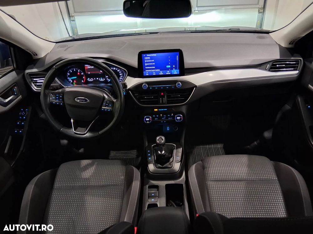 Ford Focus 1.0 EcoBoost Trend Edition - 33