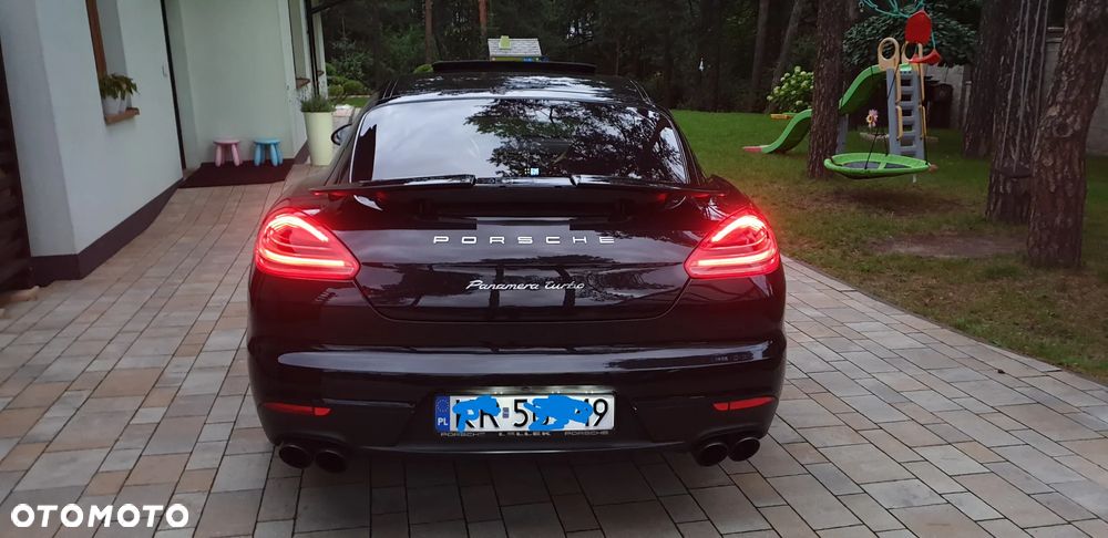 Porsche Panamera Turbo - 2