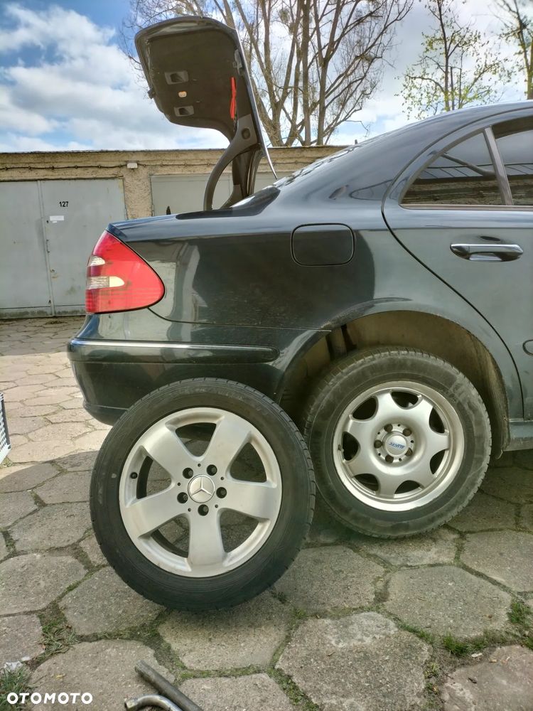 Mercedes-Benz Klasa E - 15