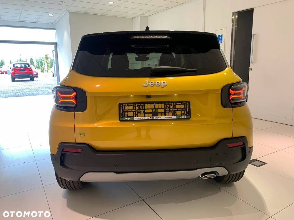 Jeep Avenger 1.2 T3 mHEV Summit FWD eDCT6 - 4