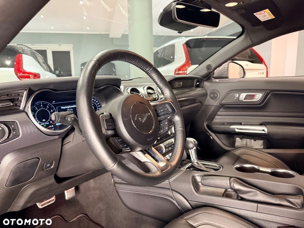 Ford Mustang - 23