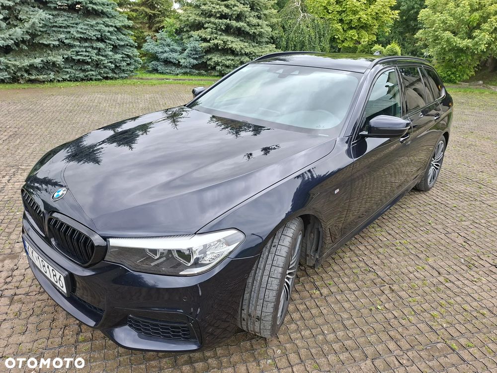 BMW Seria 5 520d M Sport - 1