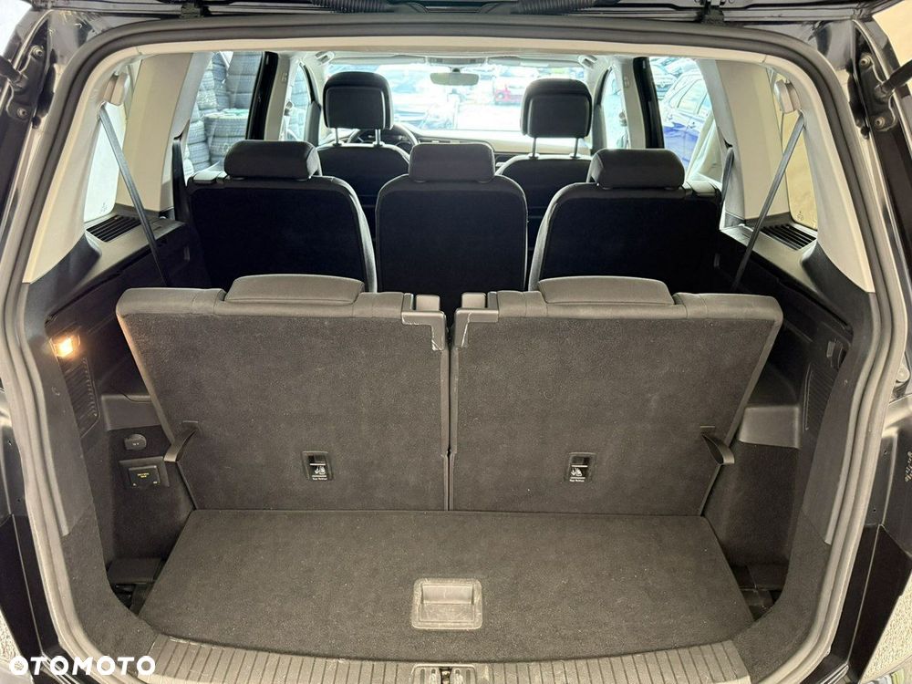 Volkswagen Touran 1.6 TDI BMT Comfortline - 6