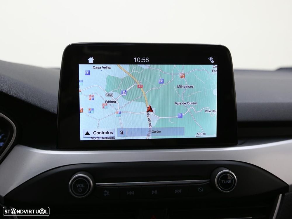 Ford Focus SW 1.5 TDCi EcoBlue Business - 18