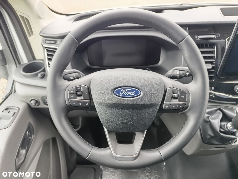 Ford Transit podwozie plandeka - 25