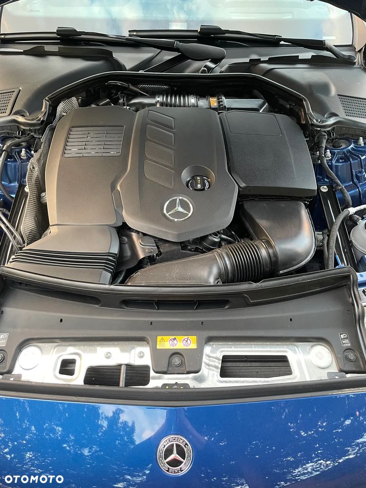 Mercedes-Benz Klasa C 300 d mHEV AMG - 16