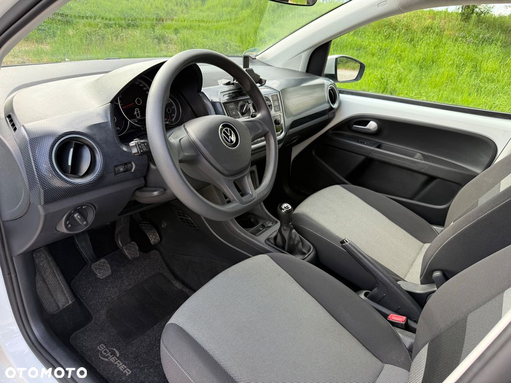 Volkswagen up! Active - 10