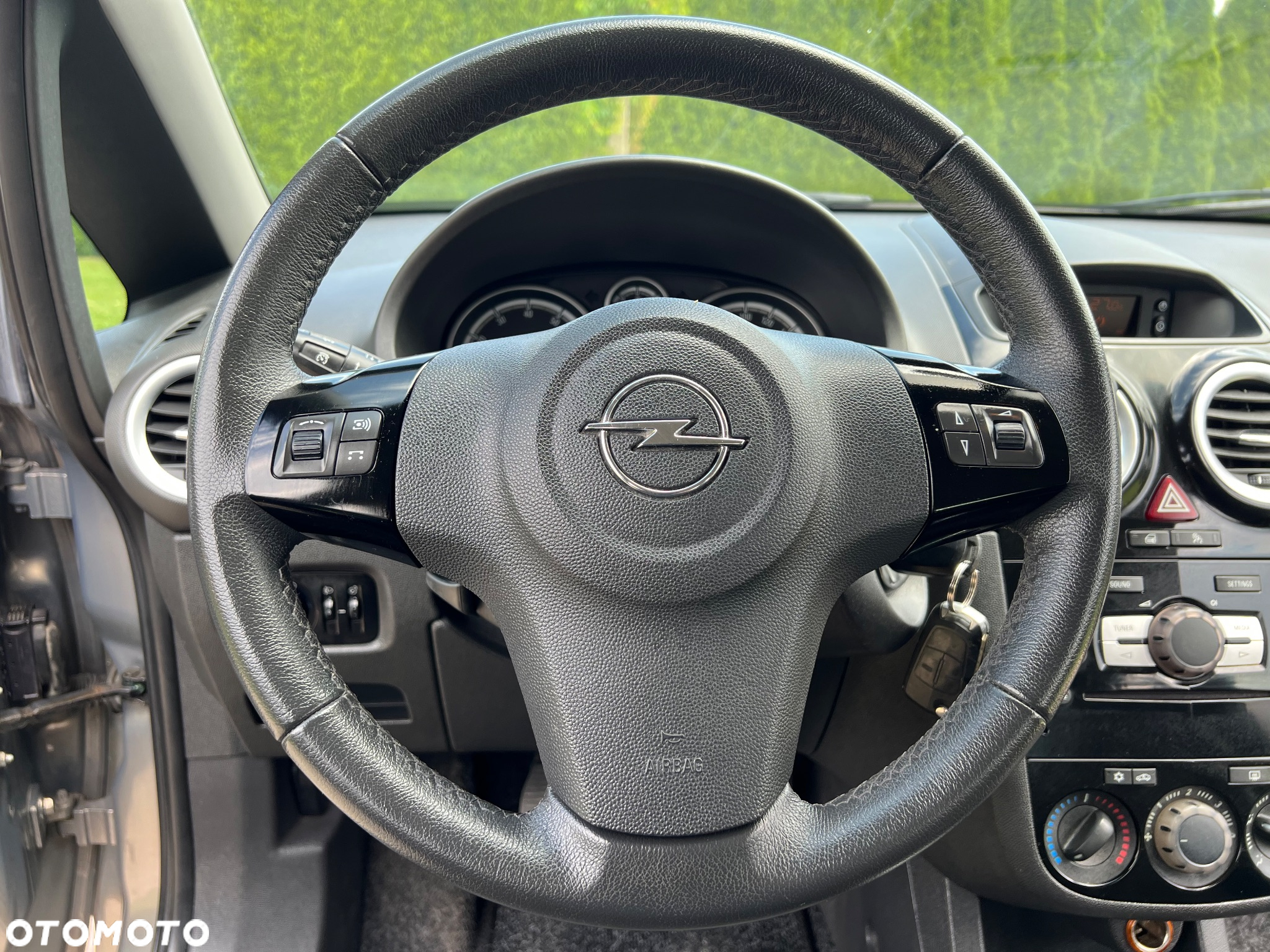 Opel Corsa 1.2 16V Enjoy - 37