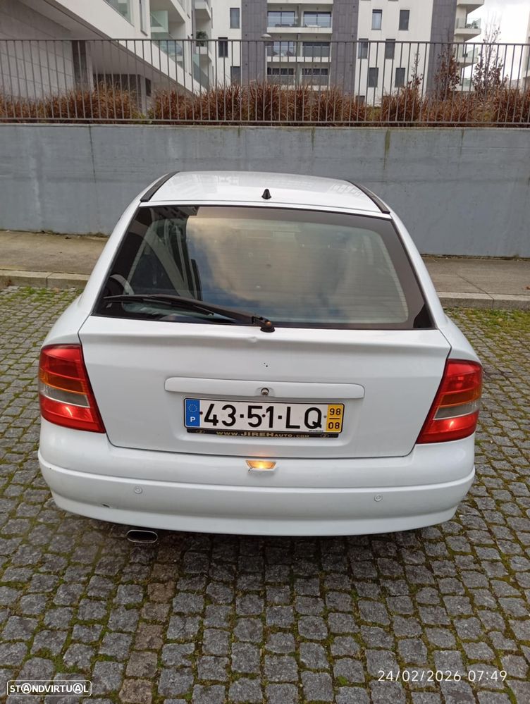 Opel Astra 1.4 CDX - 6