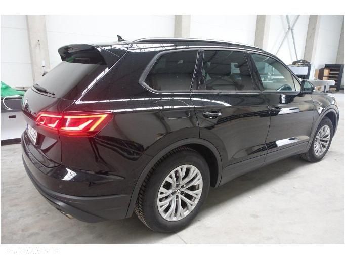 Volkswagen Touareg - 5