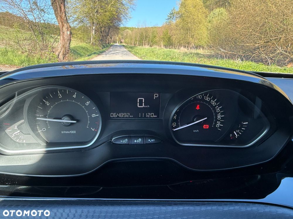 Peugeot 2008 PureTech 110 GPF Stop&Start EAT6 Style - 13