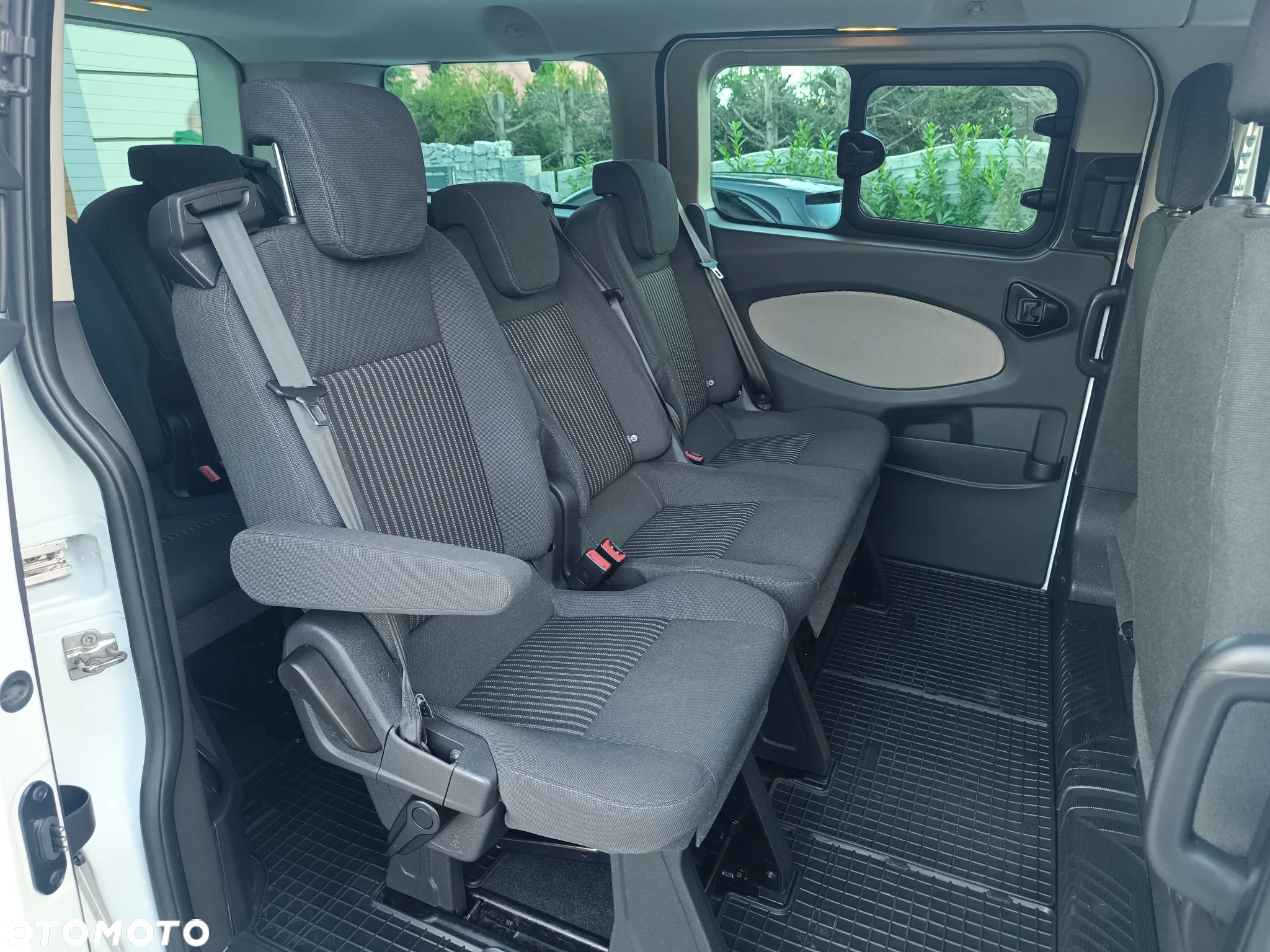 Ford Tourneo Custom 300 L1H1 VA Trend - 23