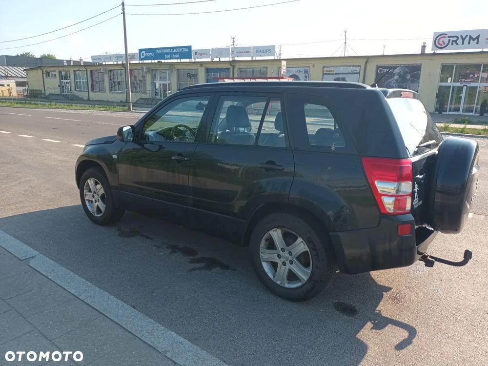 Suzuki Grand Vitara 2.0 - 4