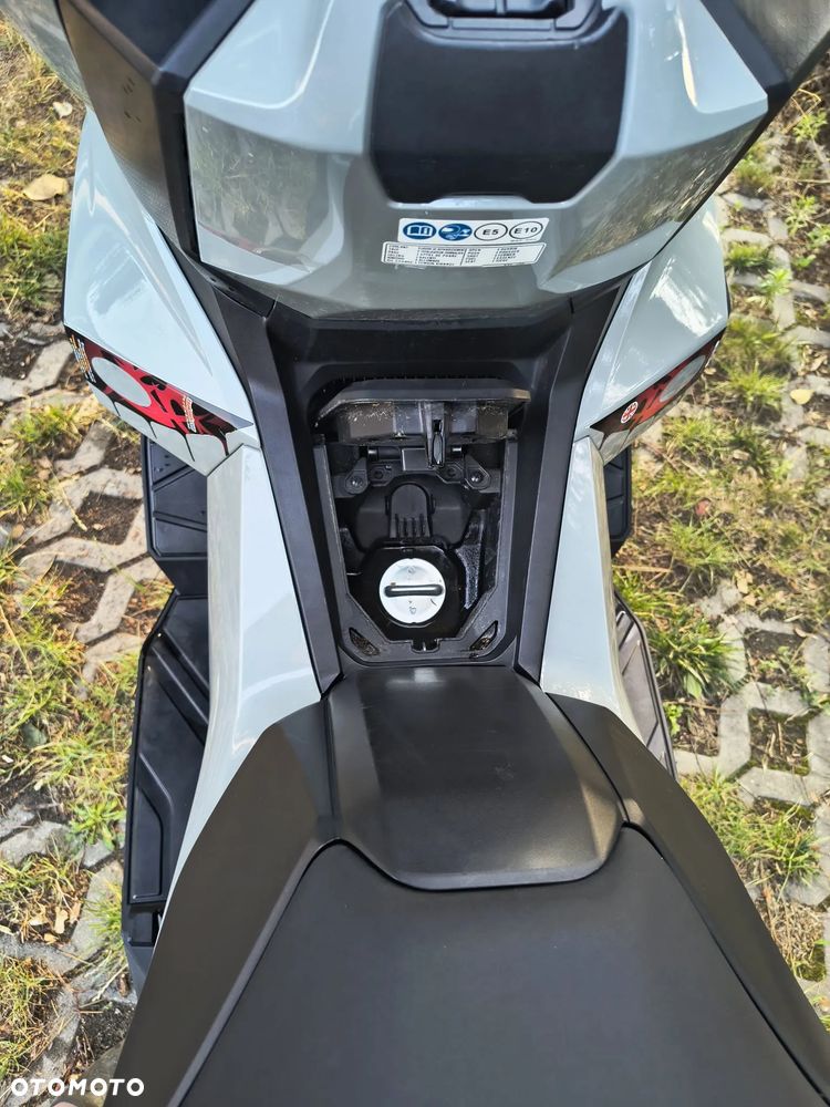 Honda ADV350 - 24