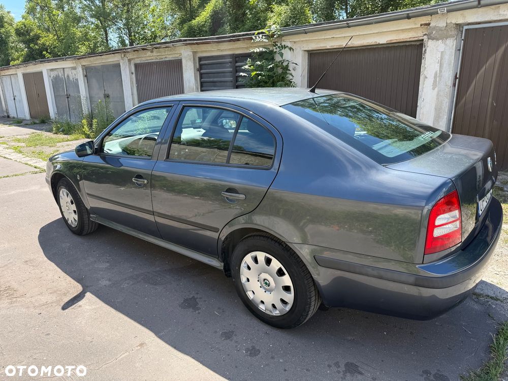 Skoda Octavia 1.6 Tour - 2