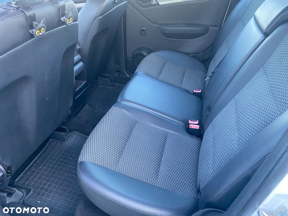 Mercedes-Benz Klasa A 180 CDI Autotronic Avantgarde - 7