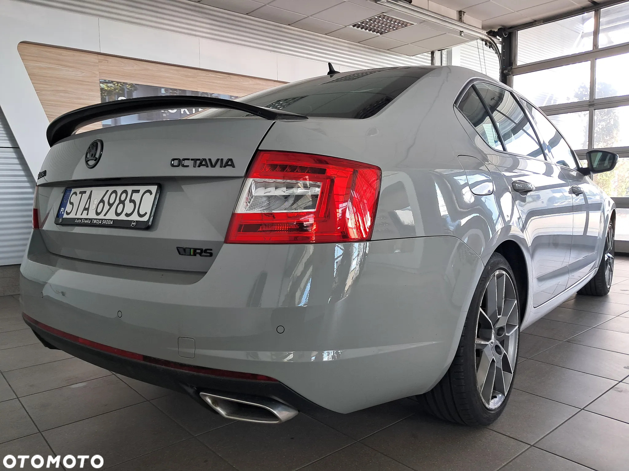Skoda Octavia 2.0 TDI RS DSG - 2